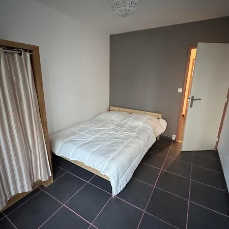 Spacious With Balcony Apartment