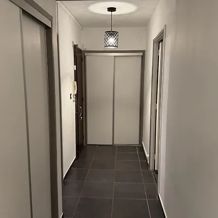 Spacious With Balcony * Lyon